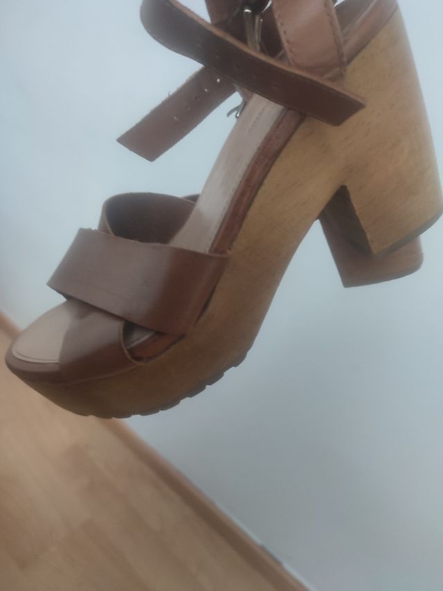 Zapatos marrones talla 37