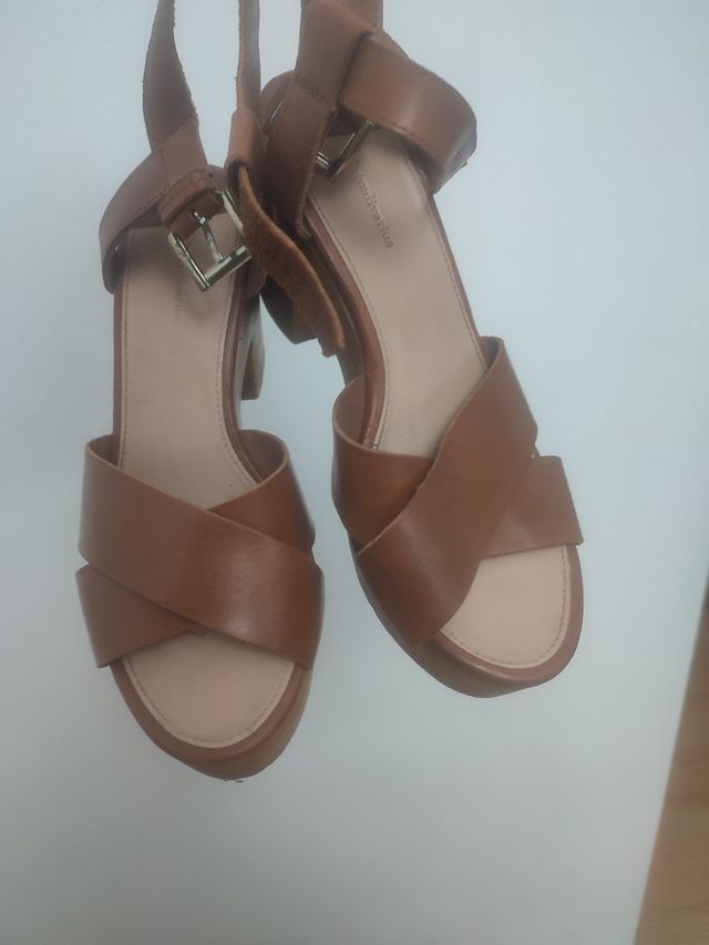 Zapatos marrones talla 37