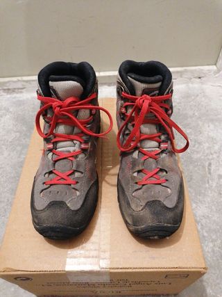 Bota trekking niño talla 34