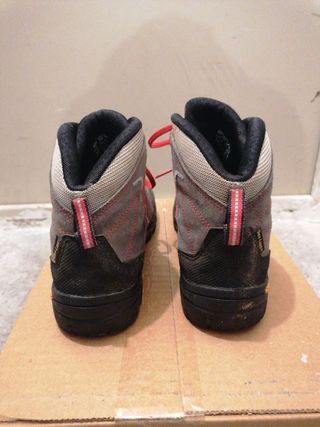 Bota trekking niño talla 34