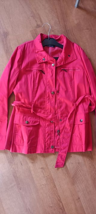 Chaqueta roja
