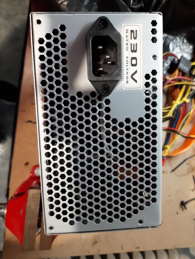 fuente de alimentación