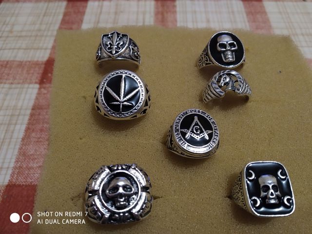 anillo de calaveras 5€ cada uno