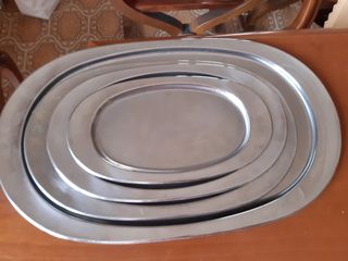 vassoi Casteel in acciaio inox 