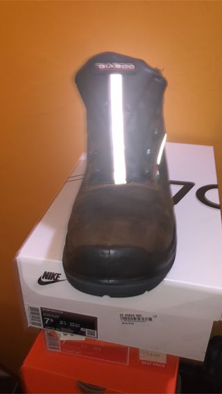 Scarpa antinfortunistica 