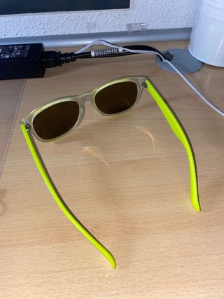 Gafas de sol amarillas 