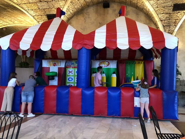 Alquiler mobiliario y atracciones para eventos