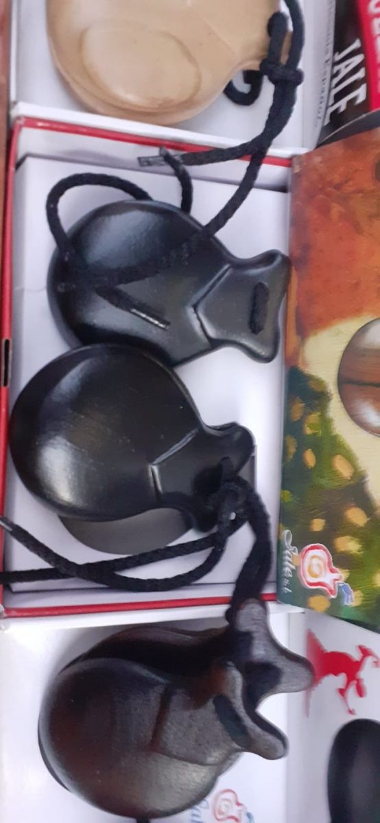 CASTAÑUELAS DE MADERA NUEVAS