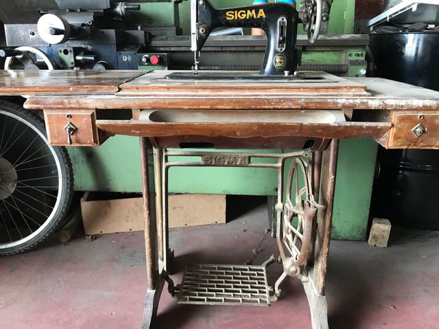 Màquina de coser SIGMA