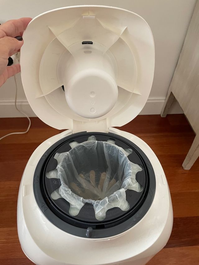 Papelera pañales tomee tippee