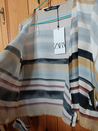 Camisa Zara mujer con etiqueta