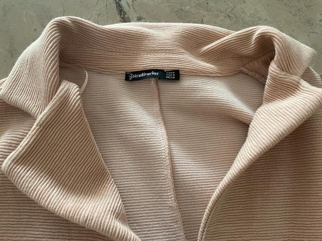 abrigo de Stradivarius.talla M.