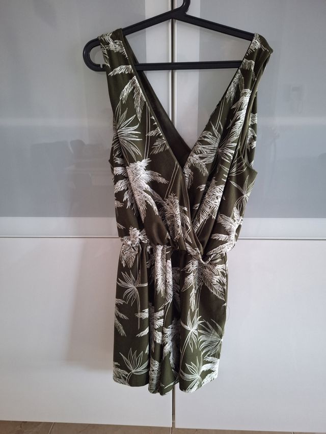 abrigo de Stradivarius.talla M.