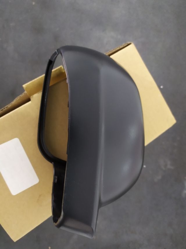 Carcasa espejo derecho  golf IV