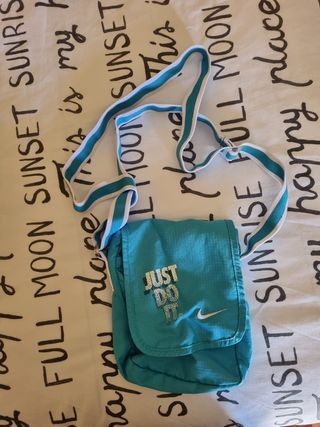 bandolera nike