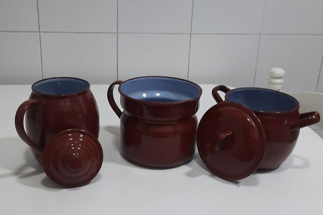 Lote de cazos antiguos