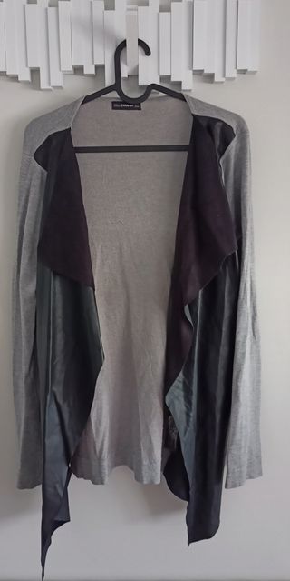 Chaqueta Zara talla y frontal polipiel 