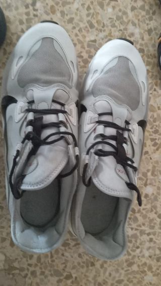 Zapatillas Adidas y Nike , buen estado 