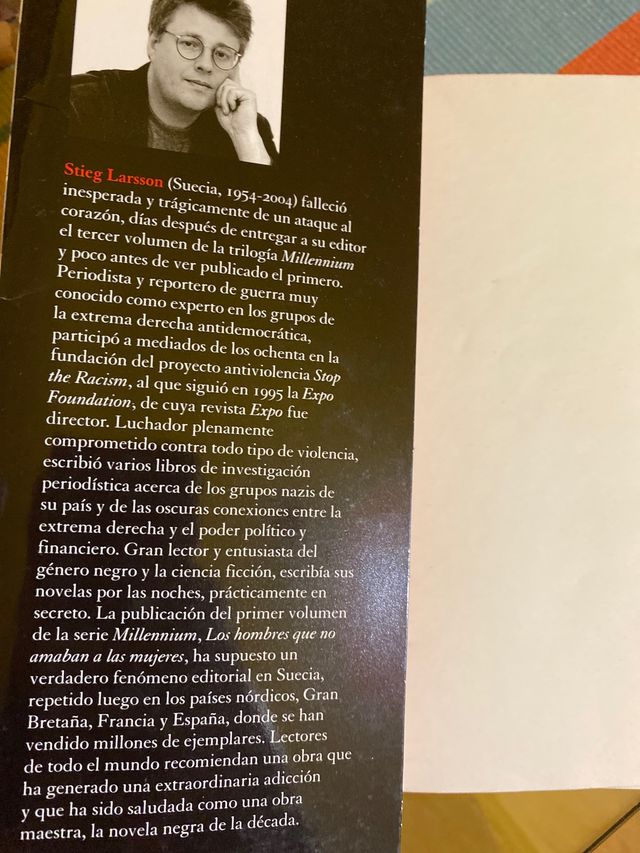 Libro "La chica que soñaba con una cerilla..."