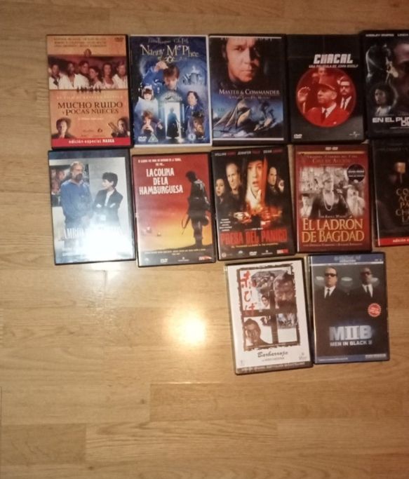 LOTE 12 PELÍCULAS DVD 3€