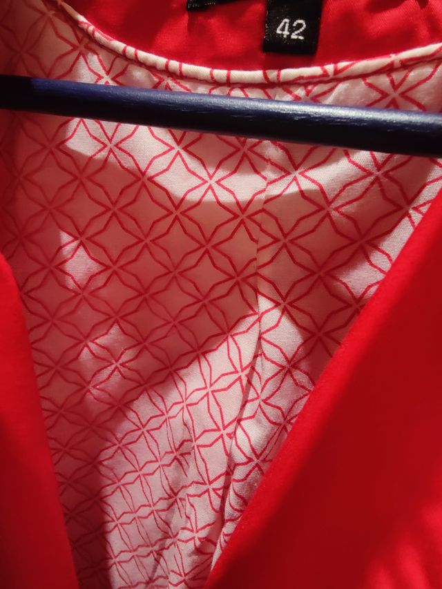 Camisa chaqueta roja, talla 42. Nuevo
