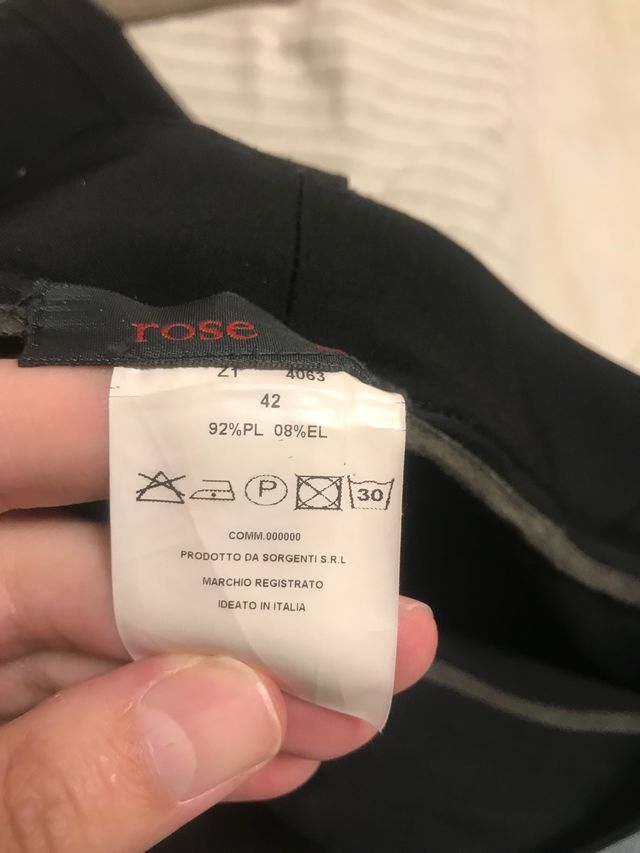 Pantaloni color nero taglia 42 Rose D