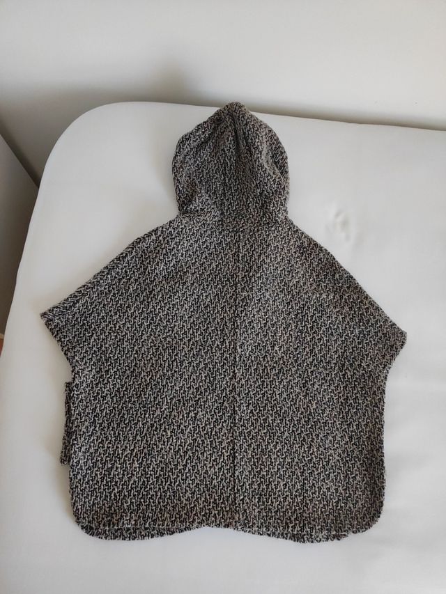 Capa niña Roberto Torretta, talla 4-5 años