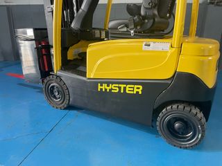 1913- Carretilla Eléctrica 4 Ruedas HYSTER 1600 Kg