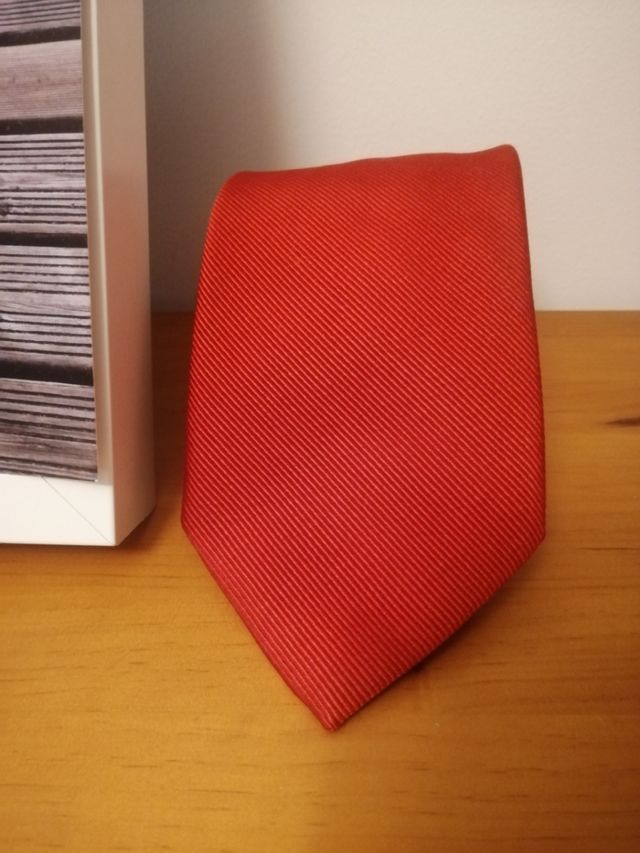 Corbata de Pedro del Hierro