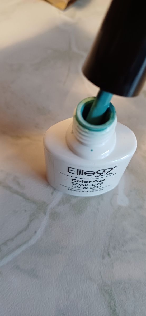 Smalti semipermanenti e lampada Uv