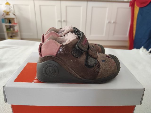 Botitas Biomecanics talla 22