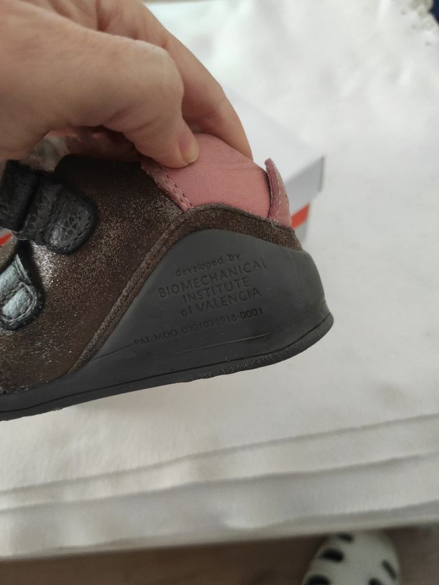 Botitas Biomecanics talla 22