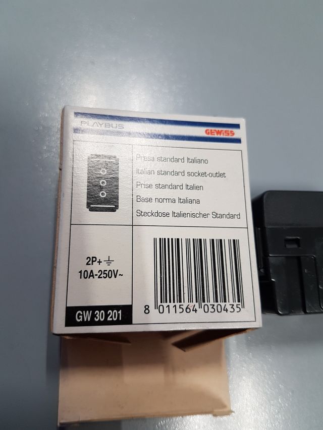 Presa standard italiano Gw30201