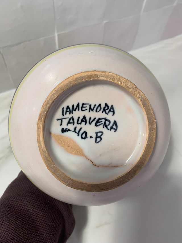 Jarra cerámica La Menora