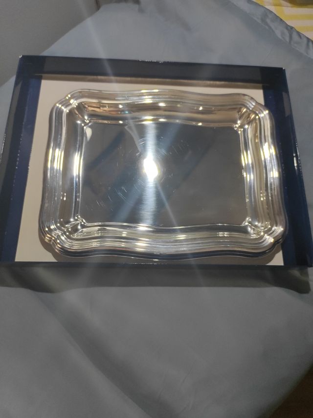 bandeja de alpaca plateada