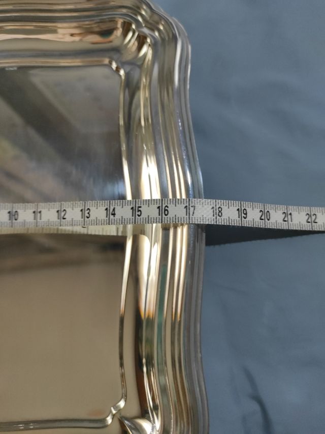 bandeja de alpaca plateada