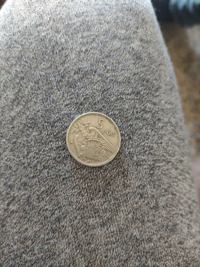 5 ptas -Año 1957  Caudillo