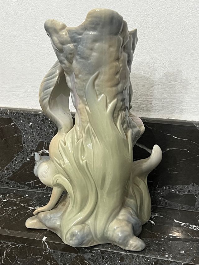 Jarrón vintage de porcelana de Miquel Requena.