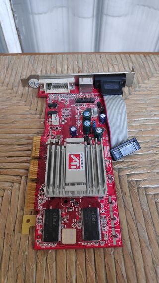 Tarjeta gráfica ATI RADEON 9200 SE 128MB