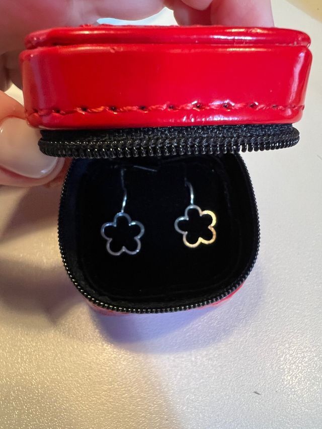 TOUS pendientes flor plata NUEVOS