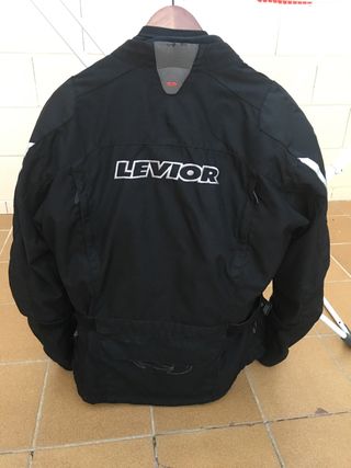 Chaqueta moto. 