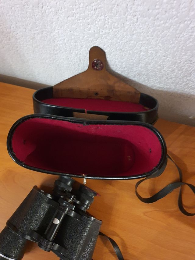 Prismaticos con funda de cuero