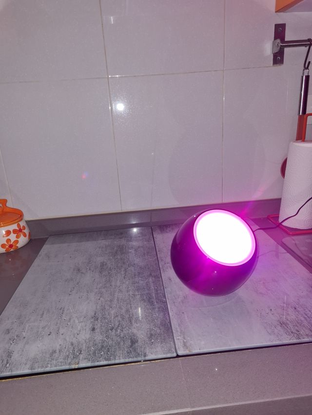 LÁMPARA CON LUCES DE COLORES