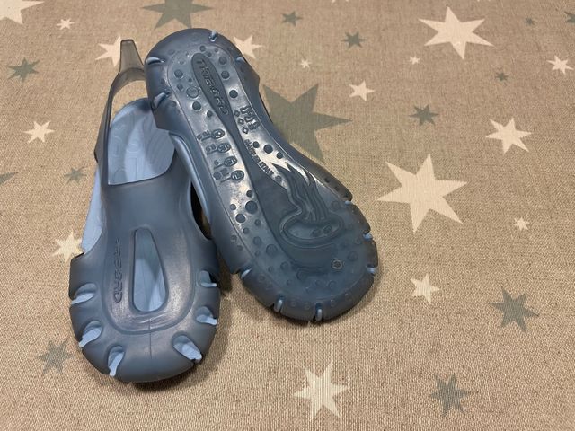 Escarpines Piscina Bebé Cangrejeras Decatlhon