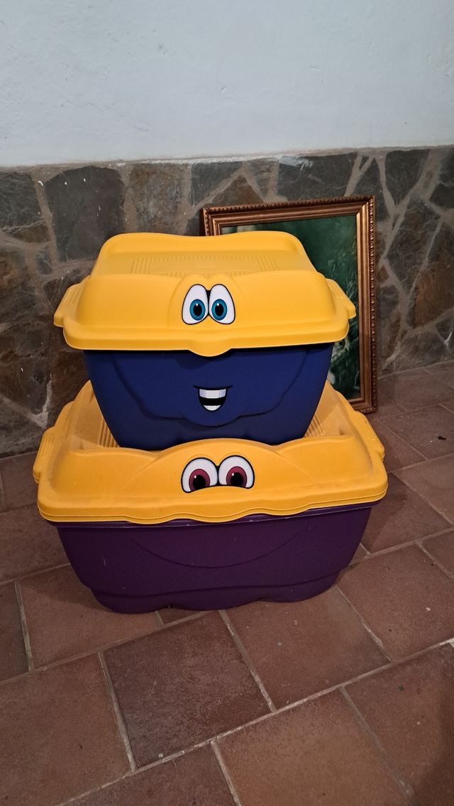 baules grande y pequeño