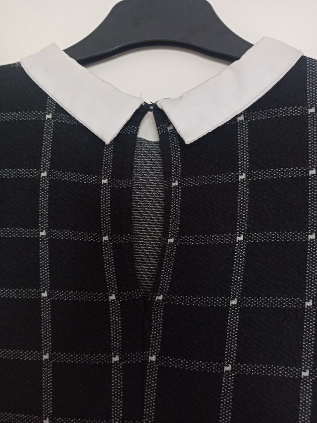 Vestido cuadros con cuellos