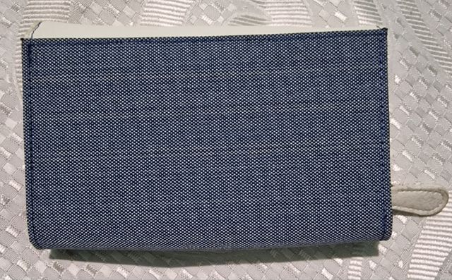 Portafoglio donna, colore blu e panna