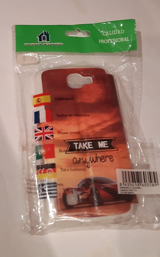 ESTRENAR FUNDAS DE MOVILES