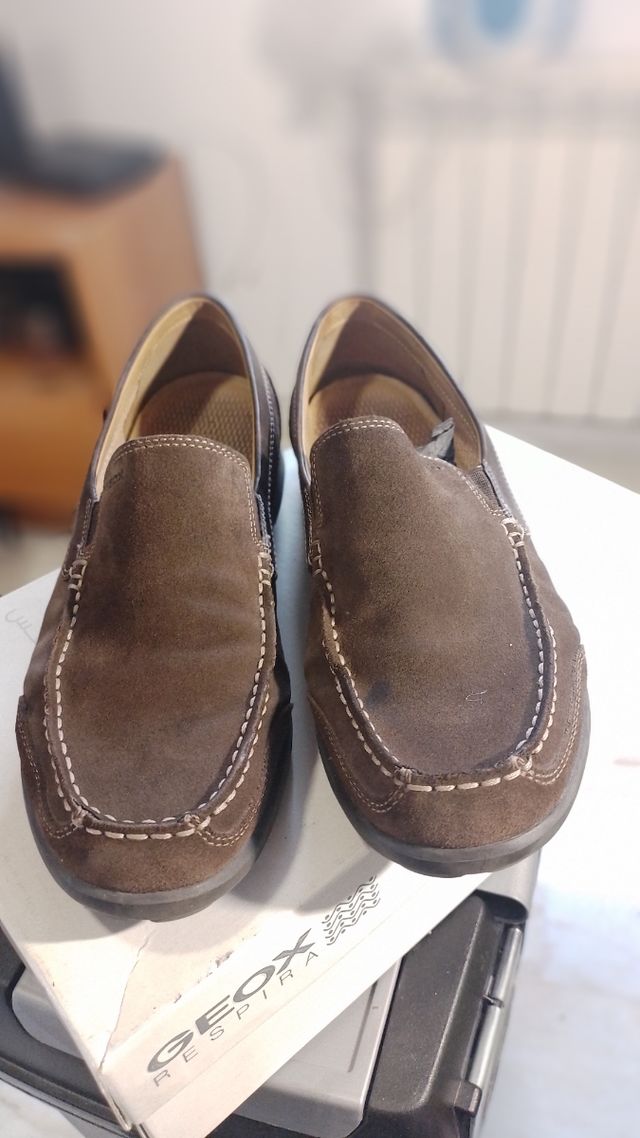 Zapato de ante Geox serie Respira