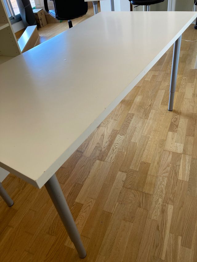 Mesa polivalebte (150x75) con patas extensibles